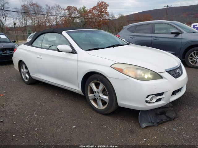 Toyota Camry Sle Image 1