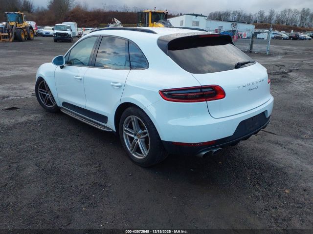 Porsche Macan S Image 4