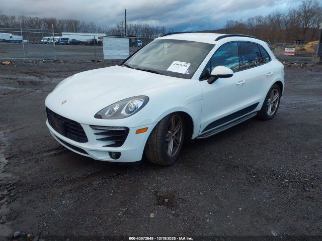 Porsche Macan S Image 14