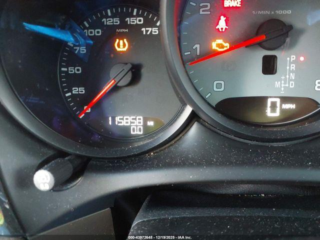 Porsche Macan S Image 2