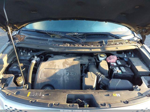 Ford Explorer Xlt Image 9