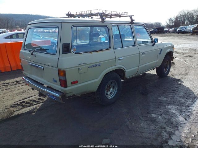 Toyota Land Cruiser Fj60 Image 11