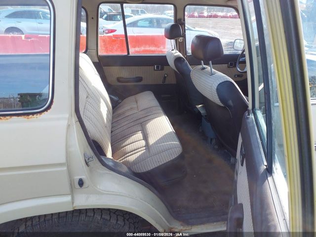 Toyota Land Cruiser Fj60 Image 7