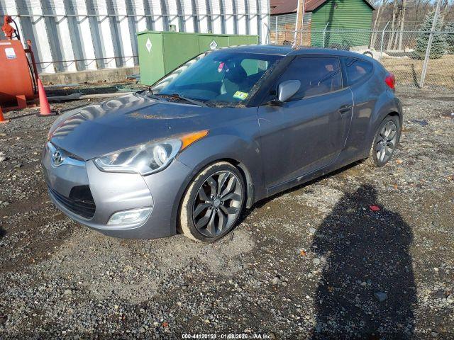 Hyundai VELOSTER Image 6