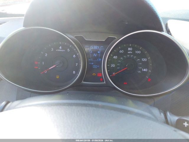 Hyundai VELOSTER Image 4