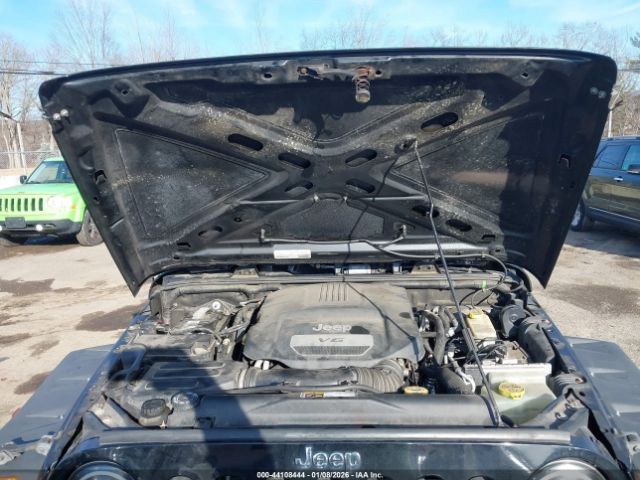 Jeep Wrangler Sport Image 3