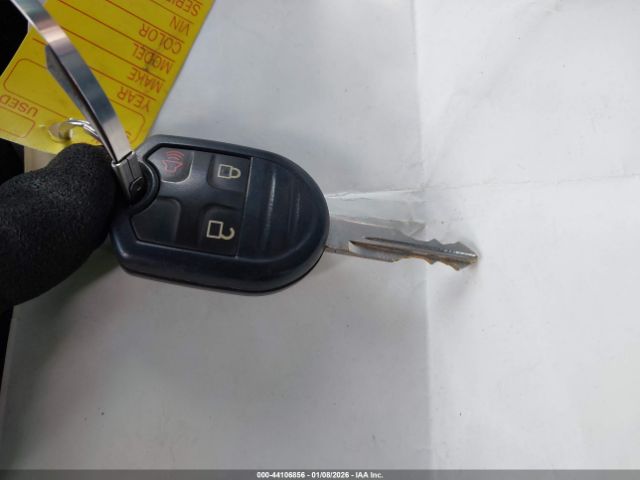 Ford Explorer Xlt Image 8