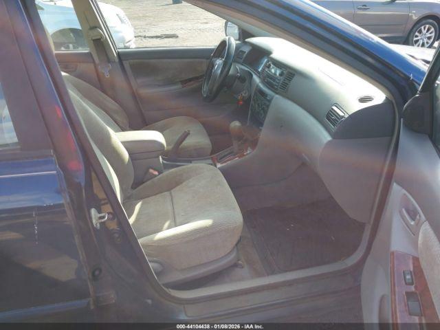 Toyota Corolla Le Image 9