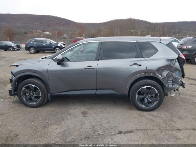 Nissan Rogue Sv Intelligent Awd Image 14