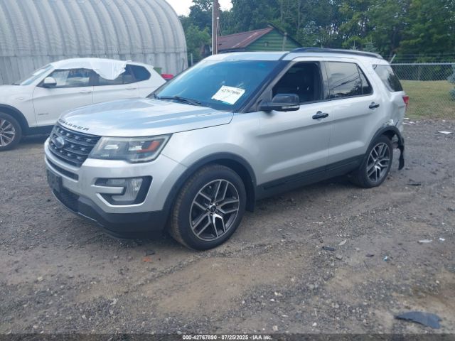 Ford Explorer Sport Image 5