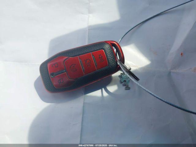 Ford Explorer Sport Image 9