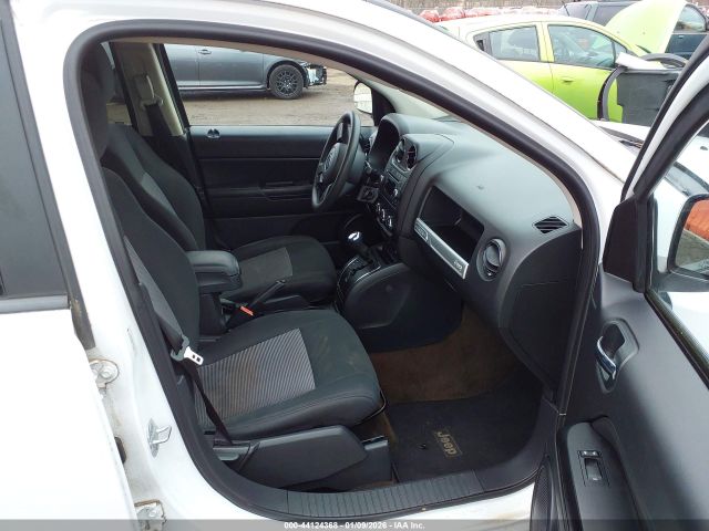 Jeep Compass Sport Image 9