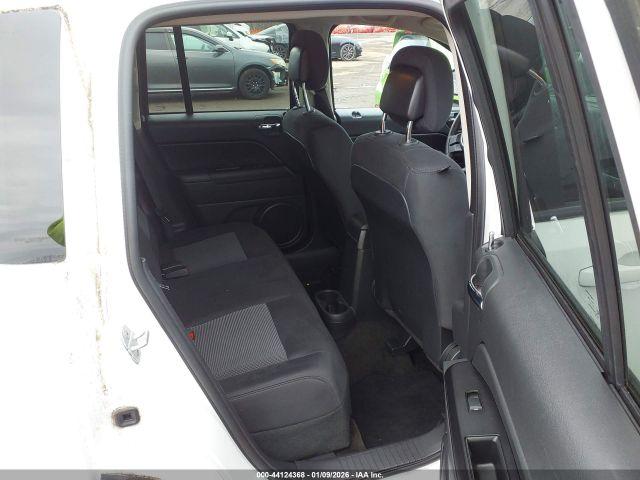 Jeep Compass Sport Image 6